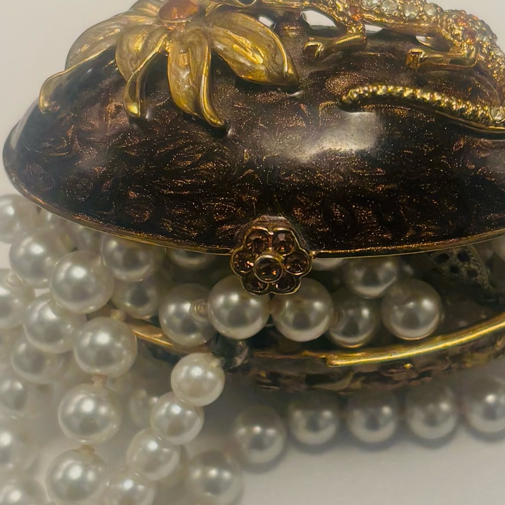Vintage Jeweled Jewelry Box Resembling Faberge Egg - Picture 8 of 10